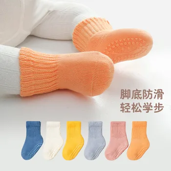 1 пара носков для новорожденных мальчиков, хлопковые носки для маленьких девочек, осенне-зимние детские носки для девочек в мультяшную полоску