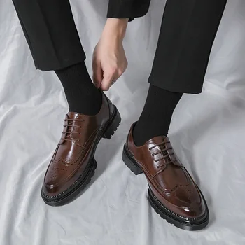 Роскошная Брендовая Мужская кожаная обувь на шнуровке с острым носком Разноцветные броги Оксфорды Мужские модельные туфли Свадебные Офисные Официальные туфли Мужские